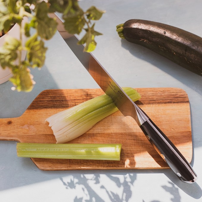 KOI ARTISAN German Chef Knifes – 8 Inch Razor Sharp Blade – Full Tang Best Kitchen Knives