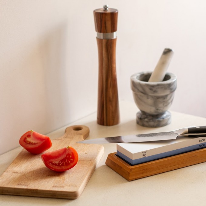 KOI ARTISAN Knife sharperener Whetstone – 2 Side Grit 1000/6000 with Angle Guide