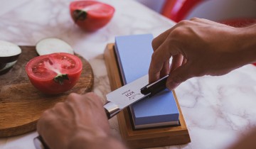 How to Sharpen Knives with a Whetstone